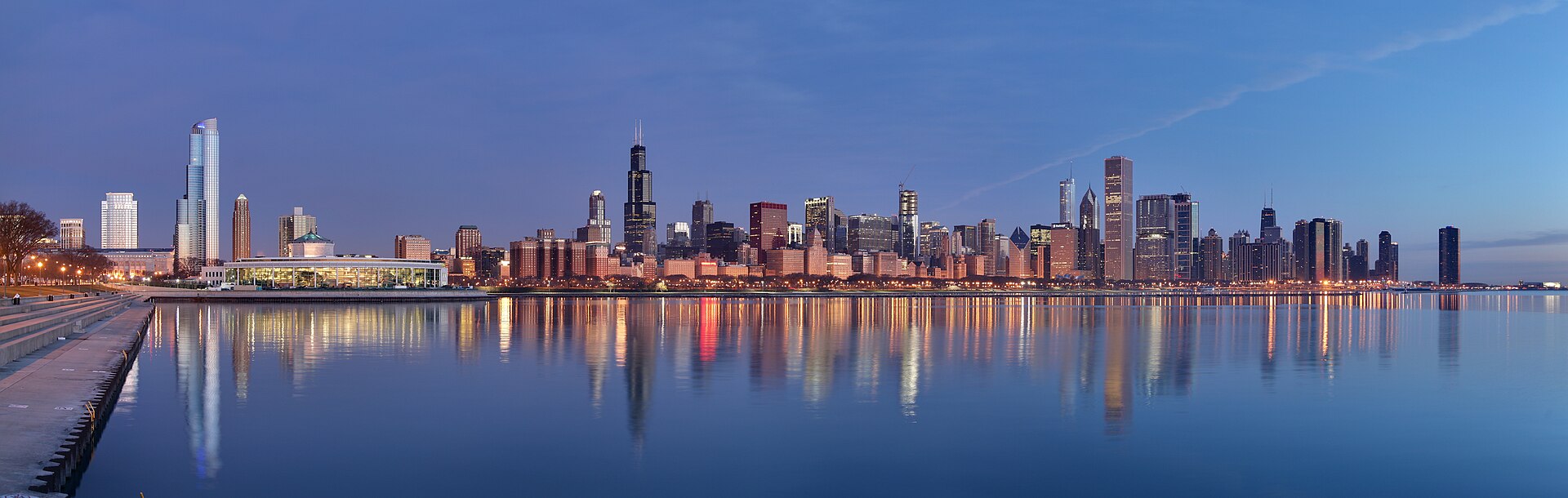 Chicago sunrise, looking east over the lake.