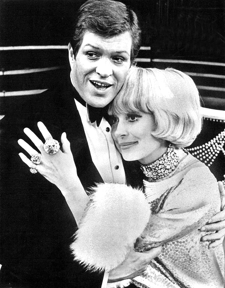 Carol Channing in a 1973 Shubert Theatre publicity photograph.