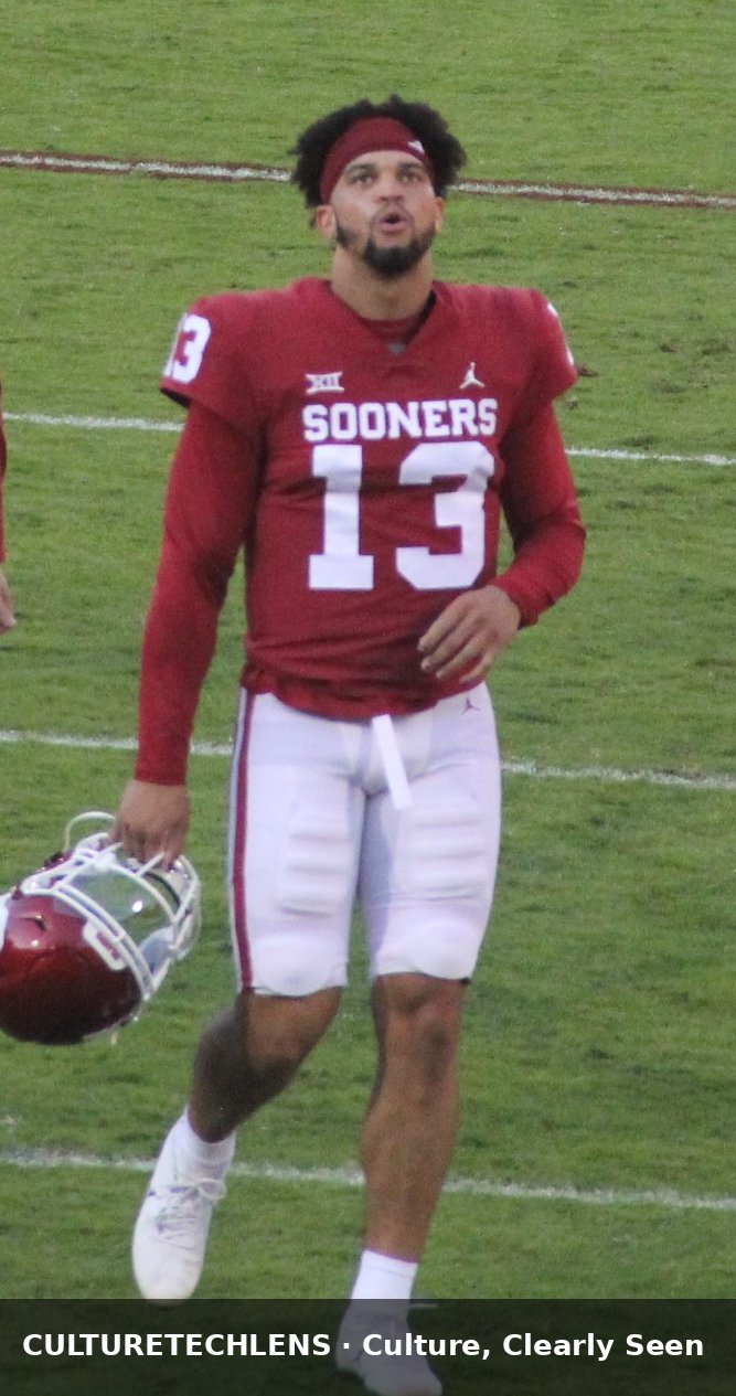 Caleb Williams with the Oklahoma Sooners, 2021