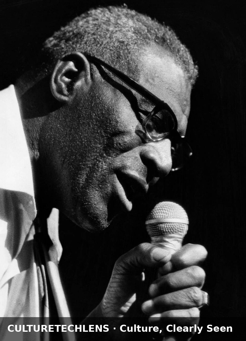 Howlin’ Wolf performing, 1972 — CultureTechLens