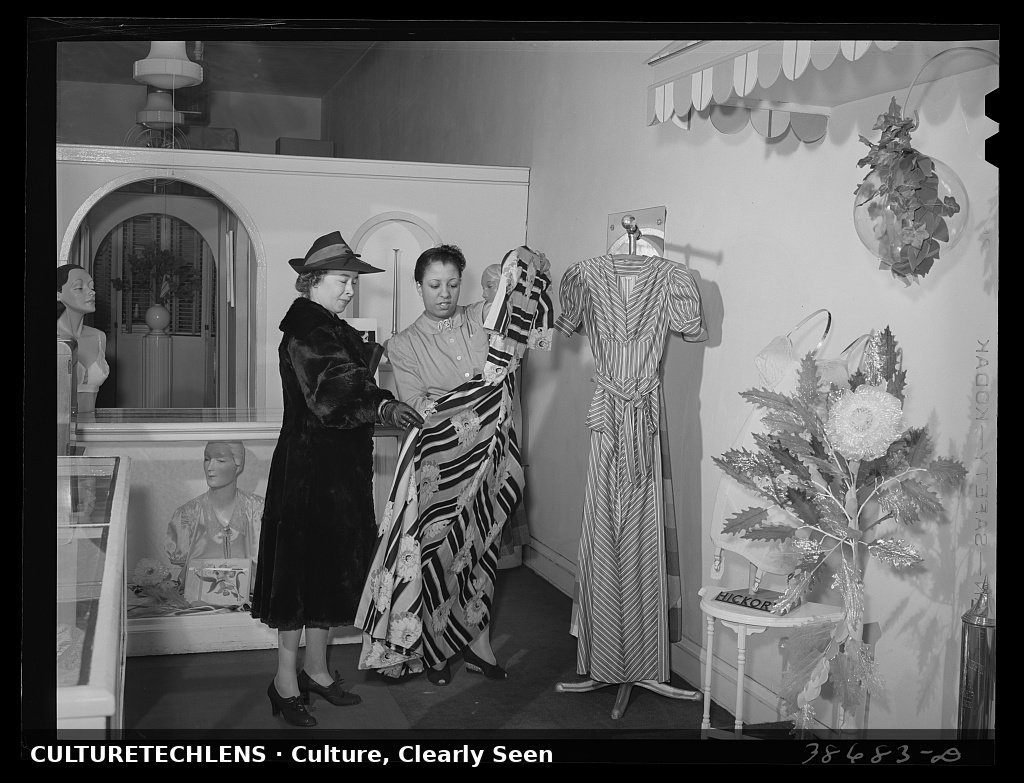 Inside a dress shop on 47th Street, Chicago's Black business corridor, Chicago, 1941 — Cul