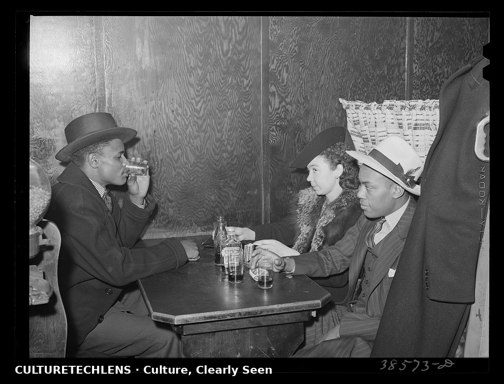 In a booth at a South Side tavern, Chicago, 1941 — CultureTechLens
