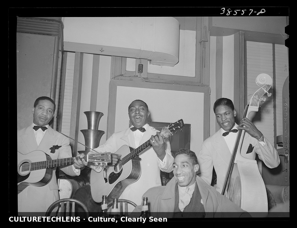 Musicians performing in a South Side tavern, Chicago, 1941 — CultureTechLens