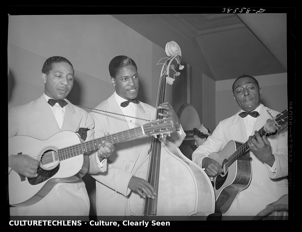 Entertainers in white jackets at a tavern piano, Chicago, 1941 — CultureTechLens