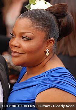 Mo'Nique on the red carpet at the 82nd Academy Awards, Hollywood, March 7, 2010 — CultureT