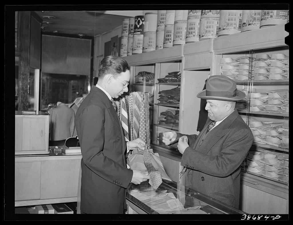 A men's furnishings counter on 47th Street, Chicago, 1941