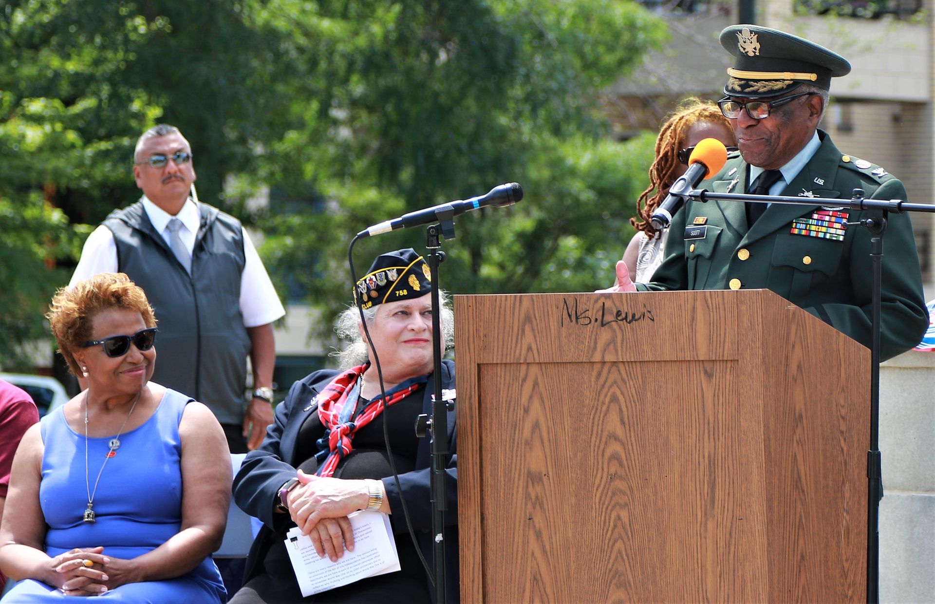 Re-dedication ceremony at the Victory Monument, 35th Street and King Drive, Chicago